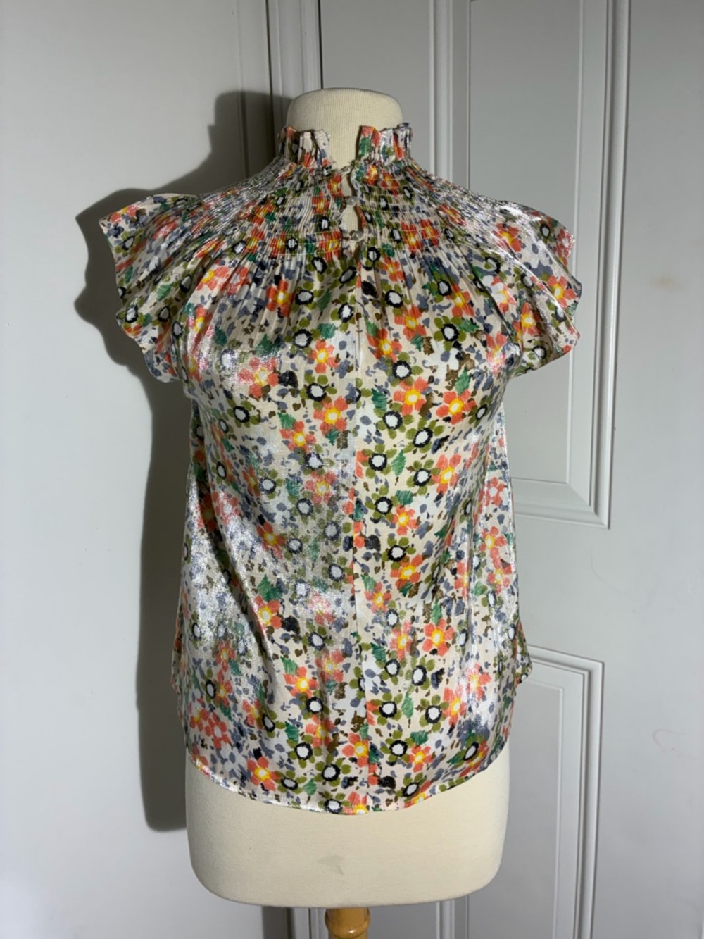 Women's Moodie Floral
Smocked Neck Blouse XS Boho Cottagecore Flutter Sleeve Top - Picture 12 of 14